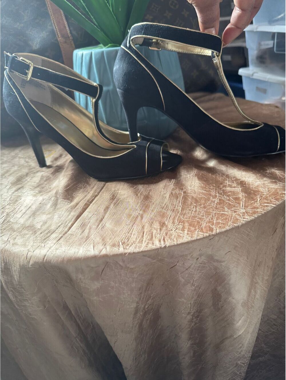 Nine West Suede Black with Gold Trimming Open Toe (8)
